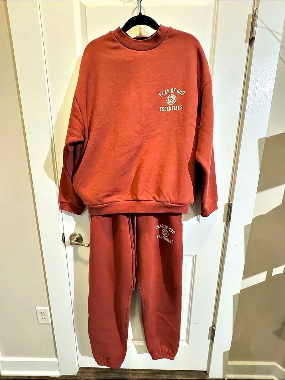 Fear of God Essentials Mock Neck Sweatshirt and Sweatpants Set size small